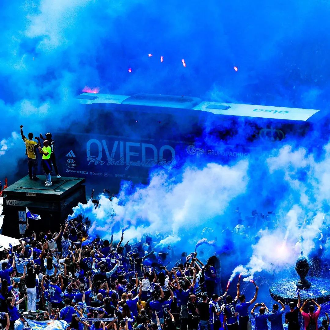 Humo y Bengalas: Añade Color y Diversión a tu Evento